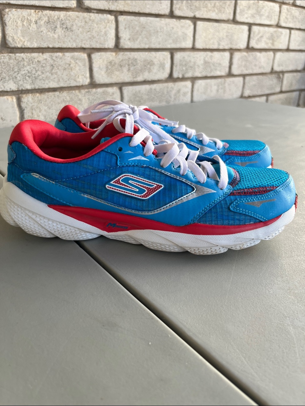 Skechers Blue & Red Athletic Sneakers